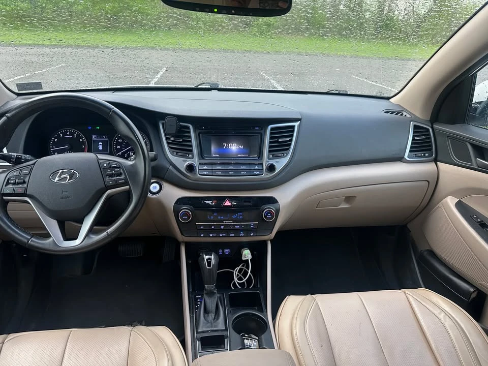 2017 Hyundai Tucson - Image 8 of 12