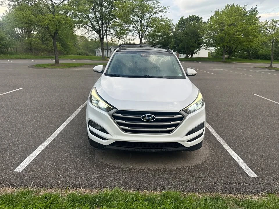 2017 Hyundai Tucson - Image 6 of 12