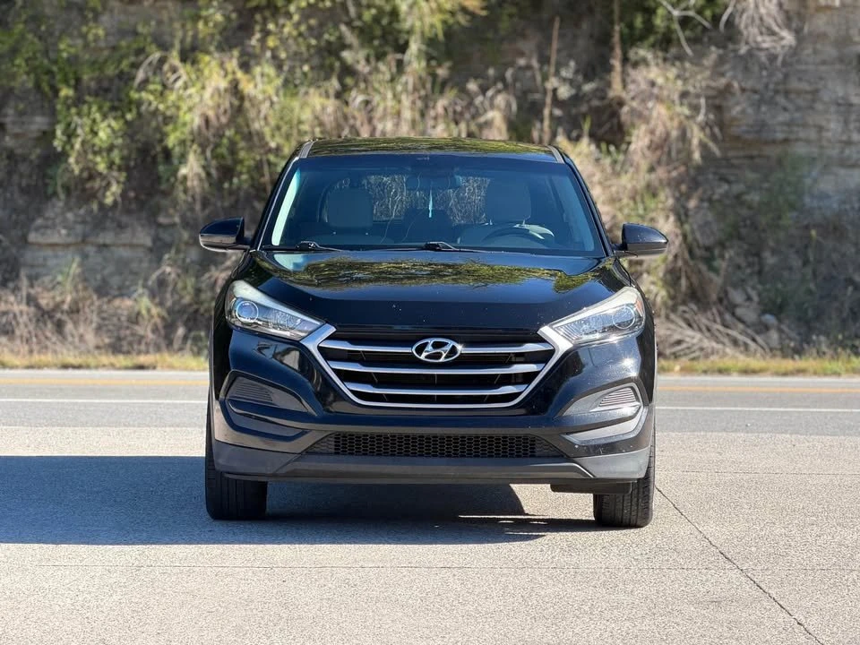 2017 Hyundai Tucson - Image 2 of 14