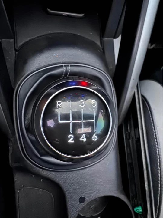 2017 Hyundai Veloster - Image 8 of 14