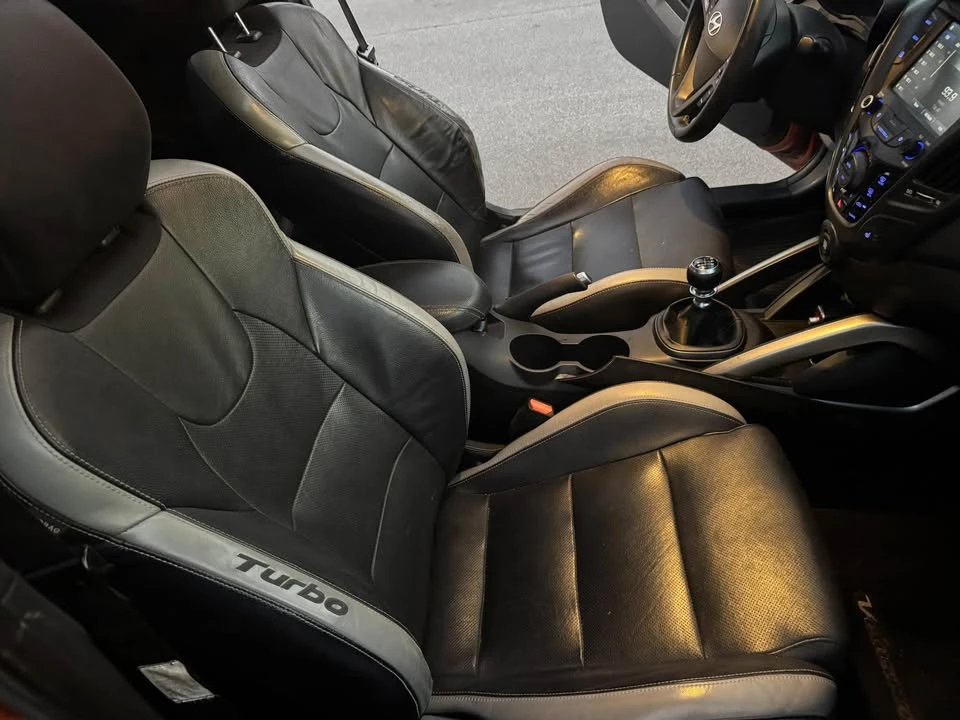 2017 Hyundai Veloster - Image 7 of 14