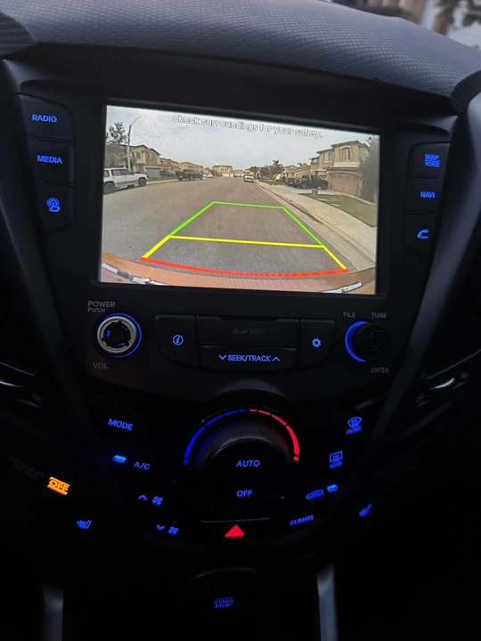 2017 Hyundai Veloster - Image 11 of 14