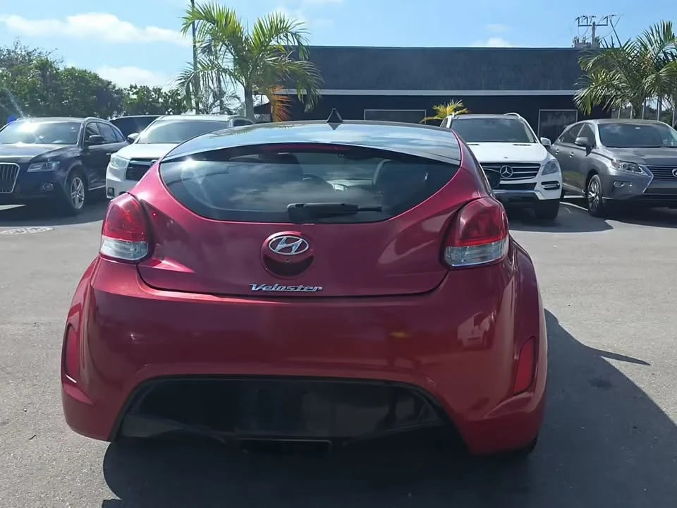 2017 Hyundai Veloster - Image 3 of 9