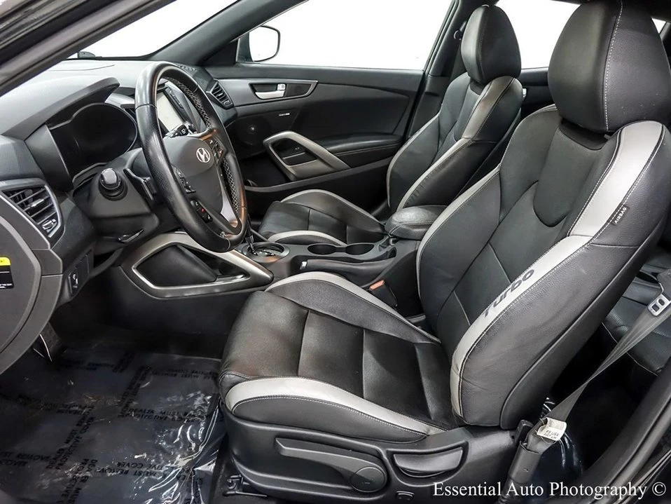 2017 Hyundai Veloster - Image 11 of 14