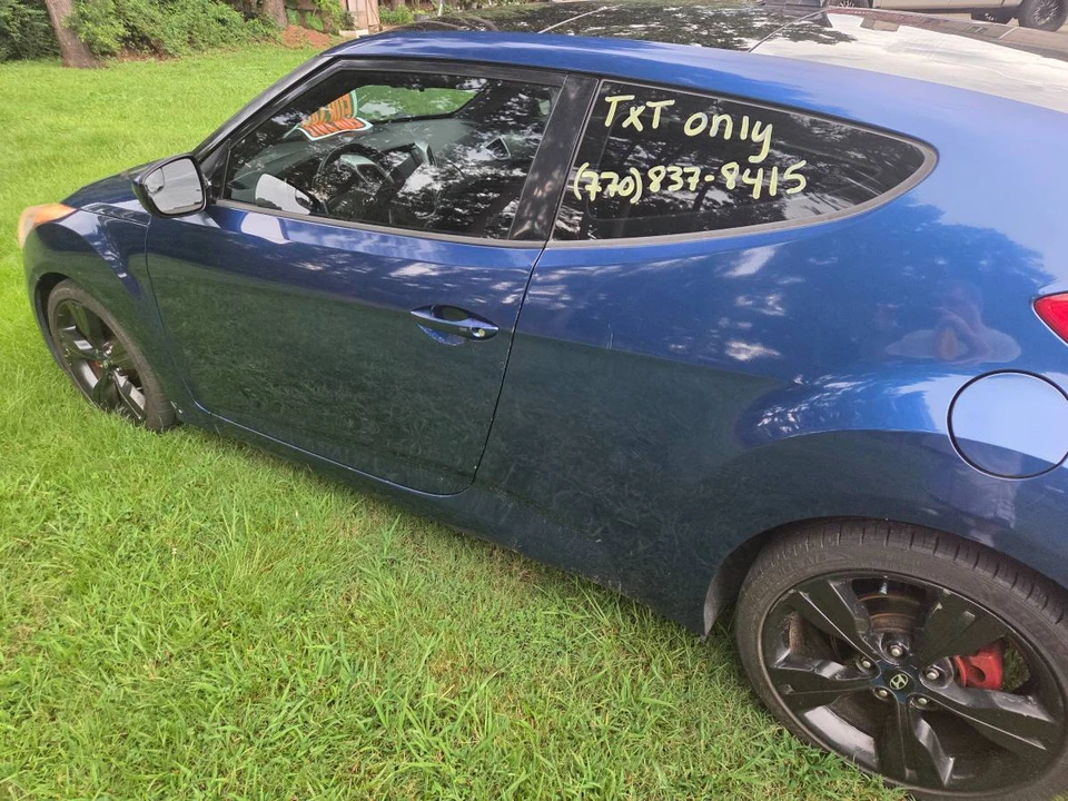 2017 Hyundai Veloster - Image 4 of 9