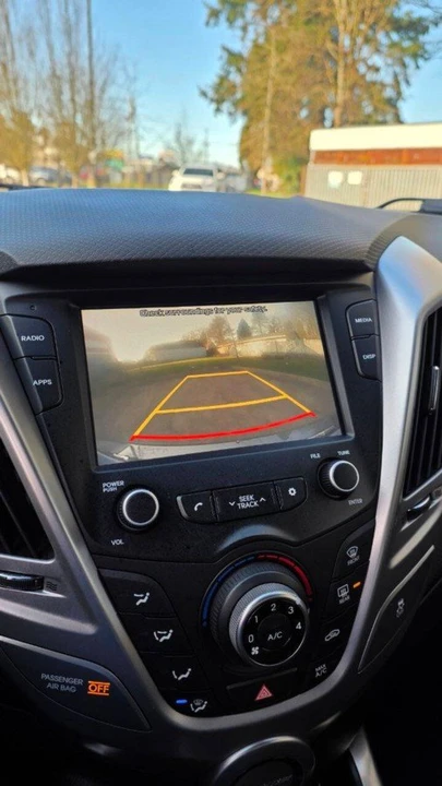 2017 Hyundai Veloster - Image 15 of 15