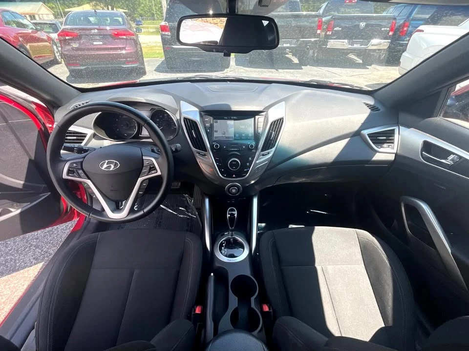 2017 Hyundai Veloster - Image 15 of 19