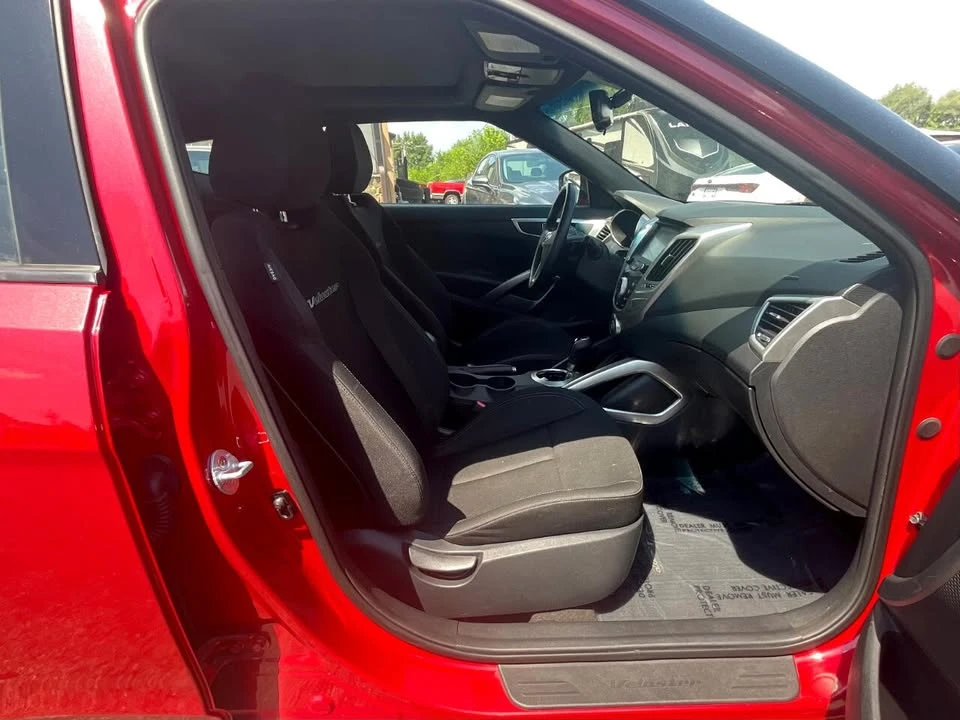 2017 Hyundai Veloster - Image 11 of 19