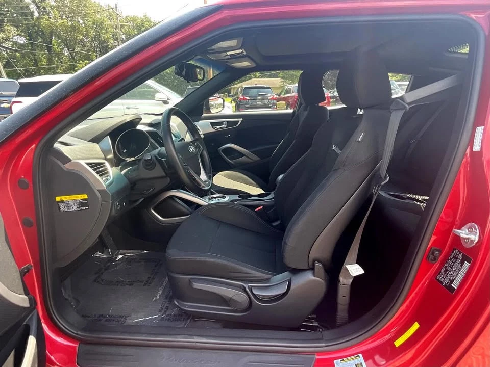 2017 Hyundai Veloster - Image 9 of 19
