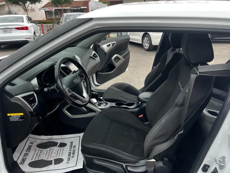2017 Hyundai Veloster - Image 17 of 17