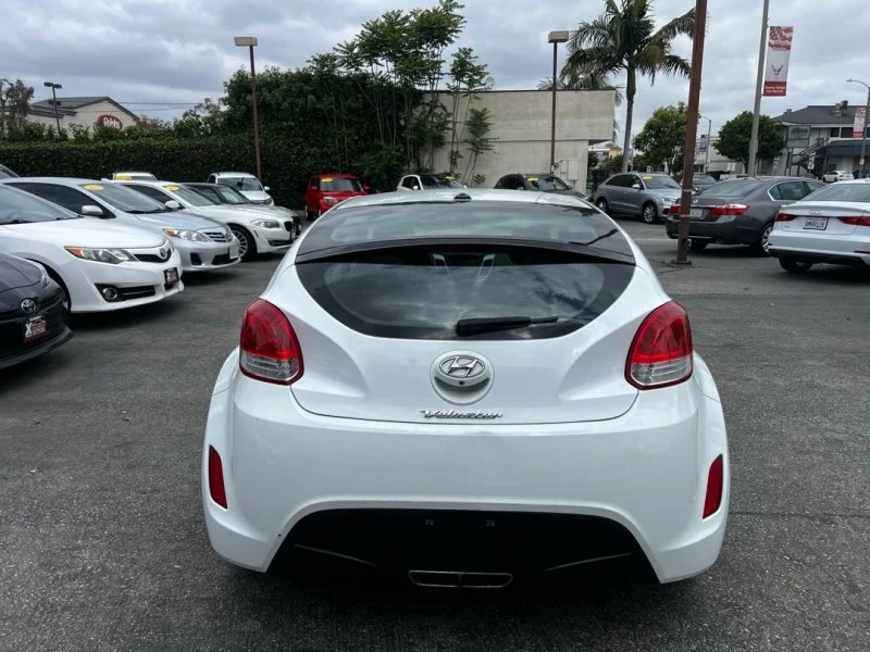 2017 Hyundai Veloster - Image 5 of 17