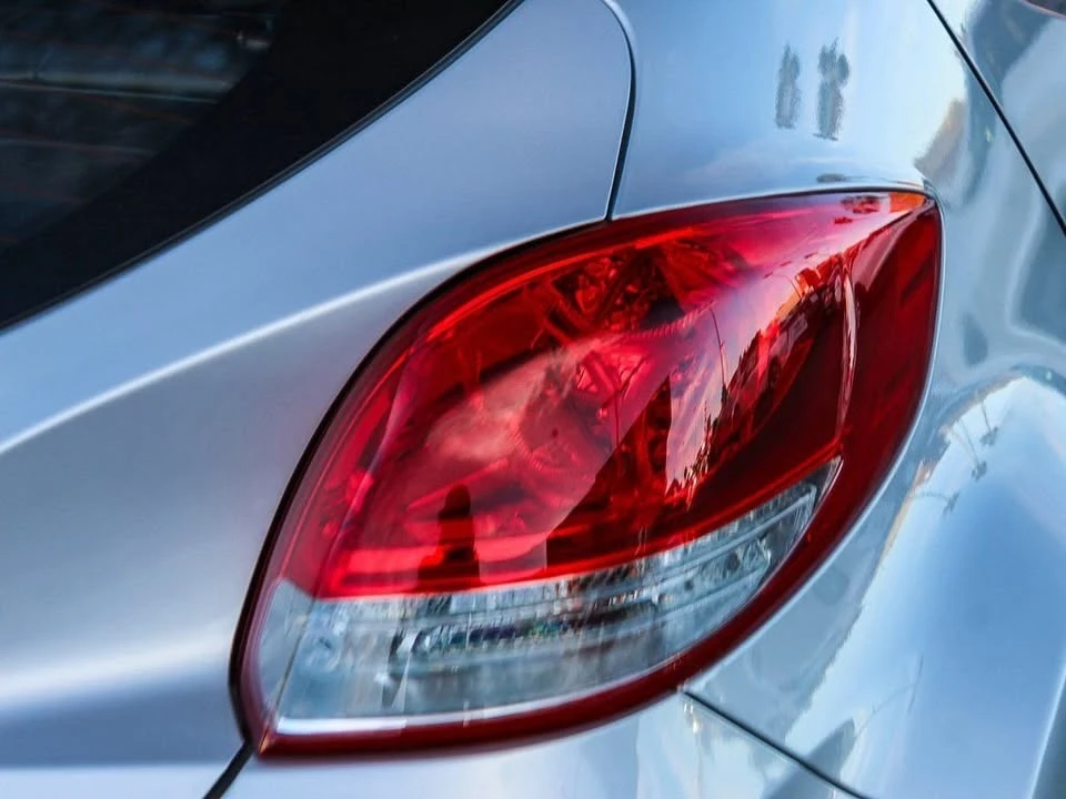 2017 Hyundai Veloster - Image 10 of 11