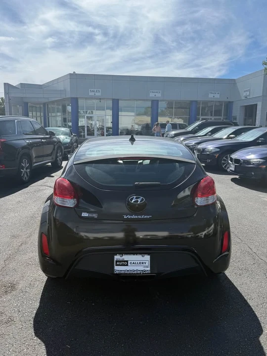 2017 Hyundai Veloster - Image 5 of 11