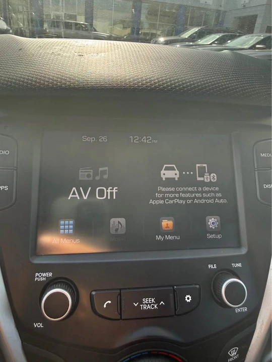 2017 Hyundai Veloster - Image 10 of 11