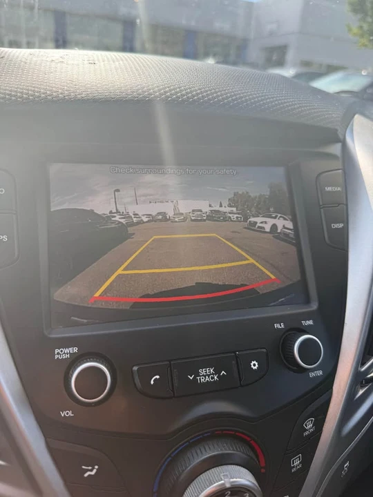 2017 Hyundai Veloster - Image 11 of 11