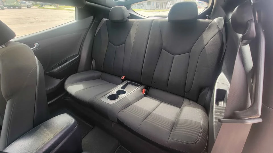 2017 Hyundai Veloster - Image 12 of 14