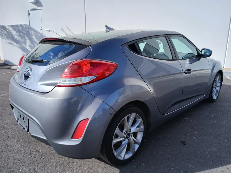 2017 Hyundai Veloster - Image 5 of 13