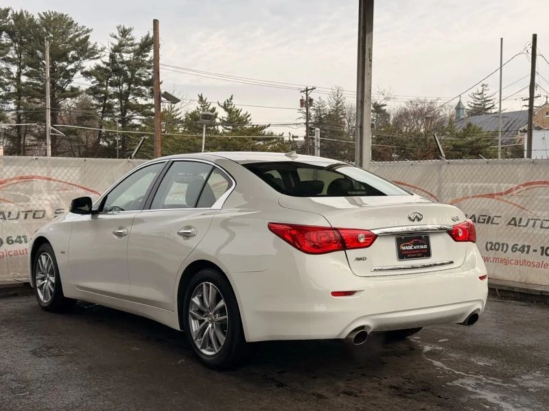 2017 Infiniti Q50 - Image 11 of 12