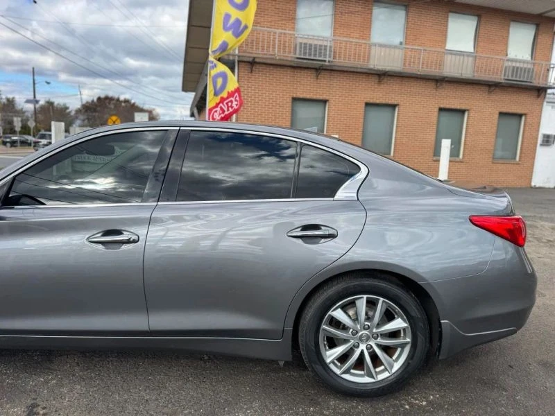 2017 Infiniti Q50 - Image 8 of 12