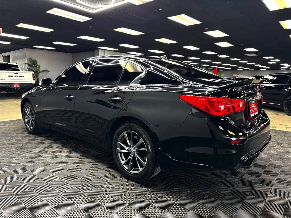 2017 Infiniti Q50 - Image 8 of 12