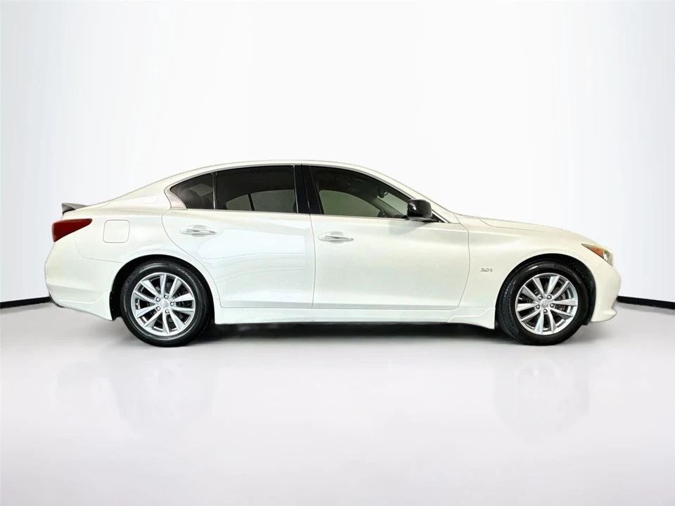 2017 Infiniti Q50 - Image 13 of 20