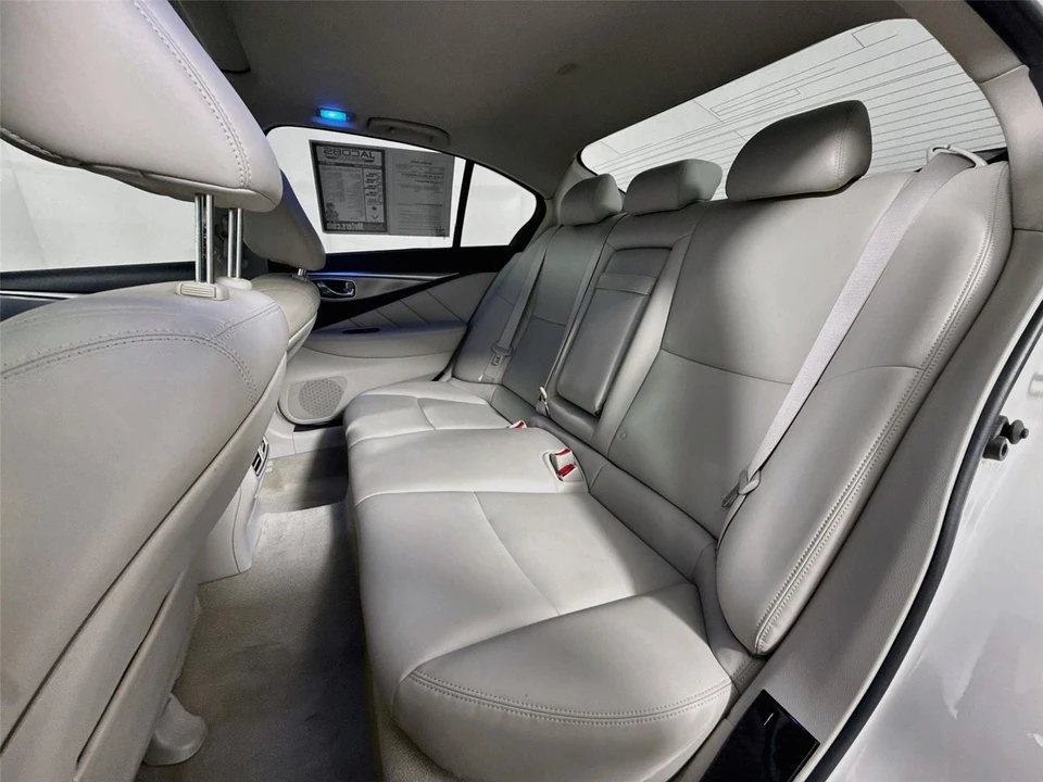 2017 Infiniti Q50 - Image 18 of 31