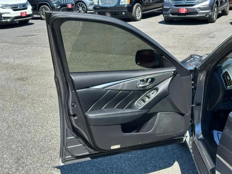 2017 Infiniti Q50 - Image 9 of 12