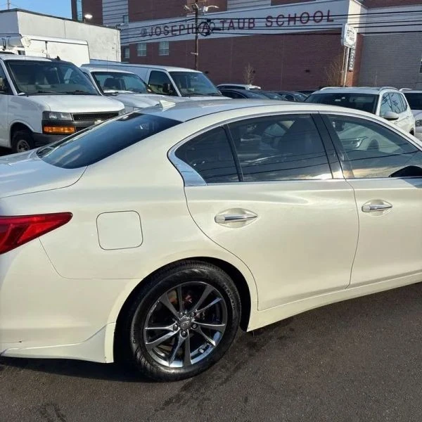 2017 Infiniti Q50 - Image 9 of 12