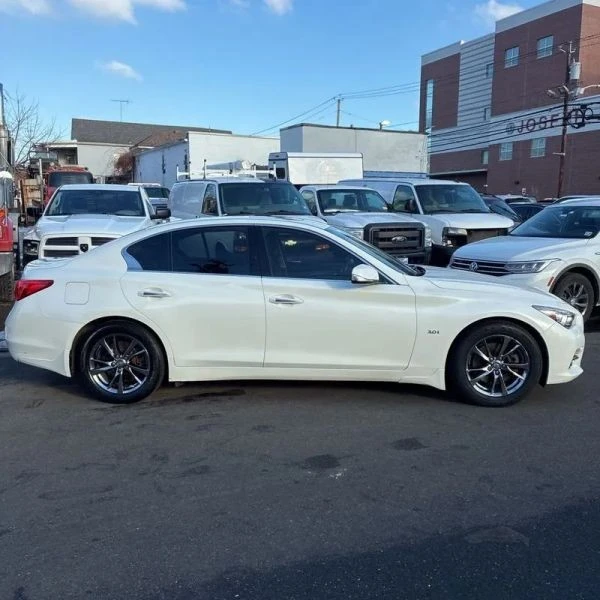 2017 Infiniti Q50 - Image 10 of 12
