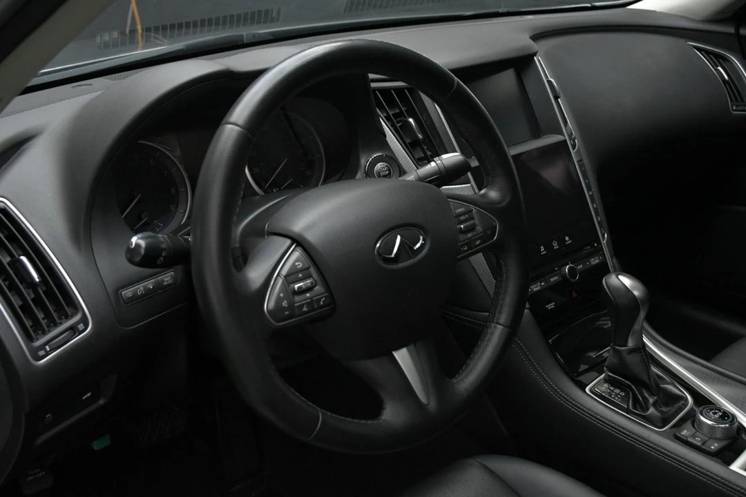 2017 Infiniti Q50 - Image 17 of 21