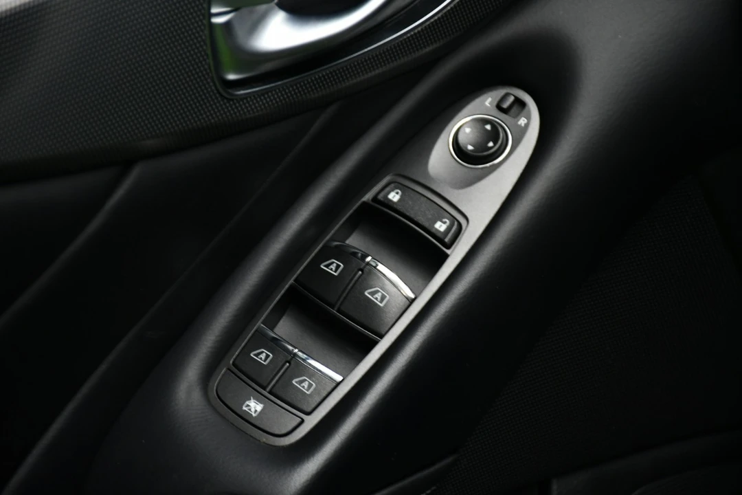 2017 Infiniti Q50 - Image 15 of 21