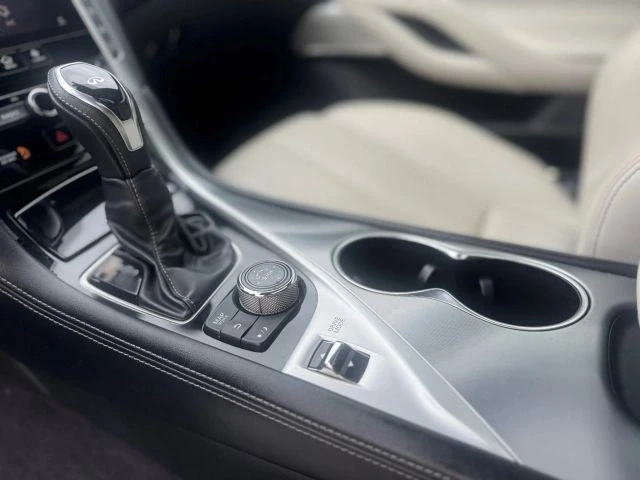 2017 Infiniti Q60 - Image 11 of 21