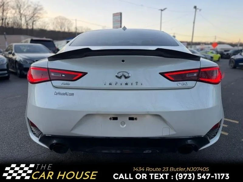 2017 Infiniti Q60 - Image 11 of 12