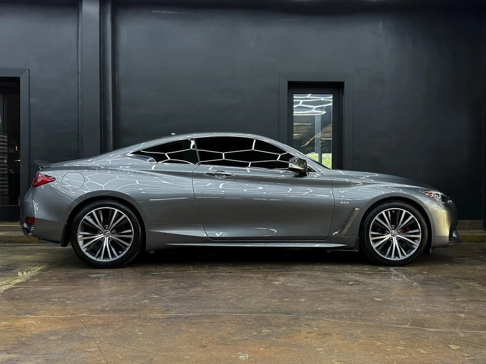 2017 Infiniti Q60 - Image 8 of 12