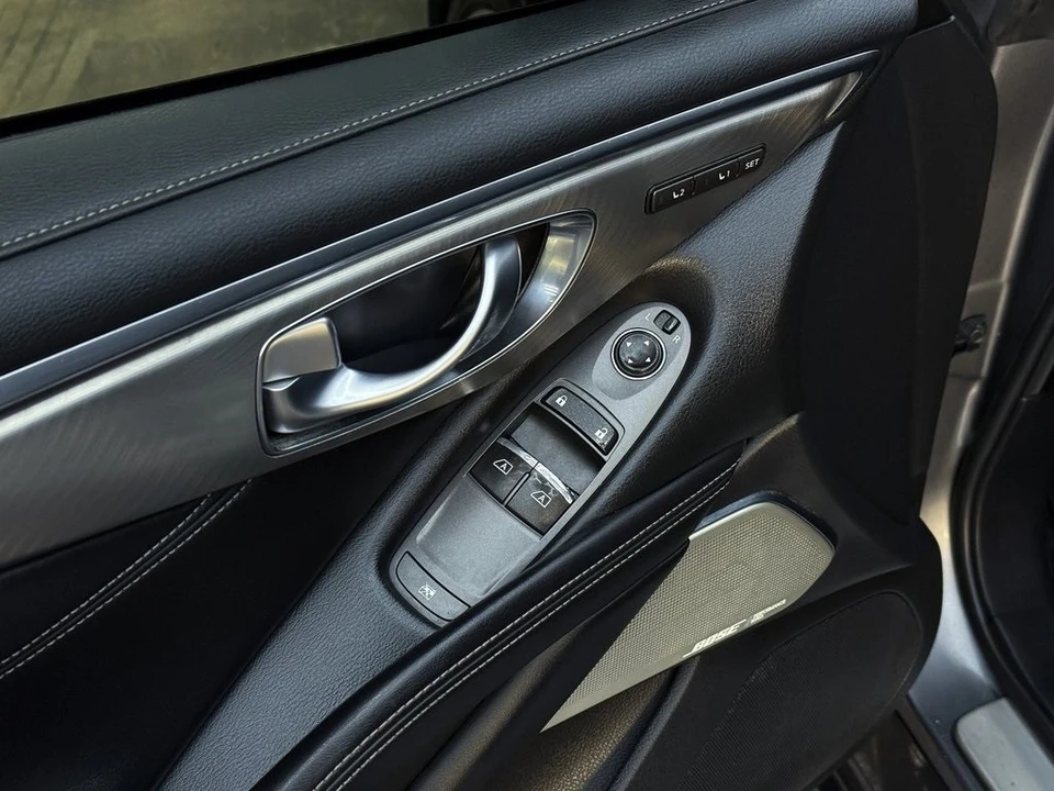 2017 Infiniti Q60 - Image 11 of 12