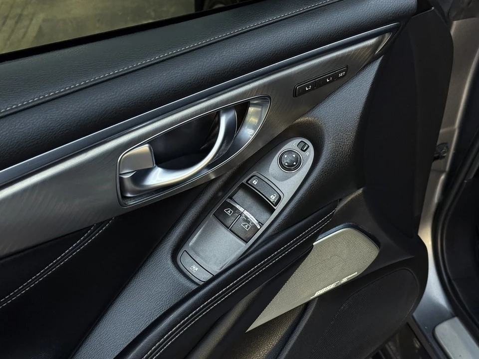 2017 Infiniti Q60 - Image 11 of 12