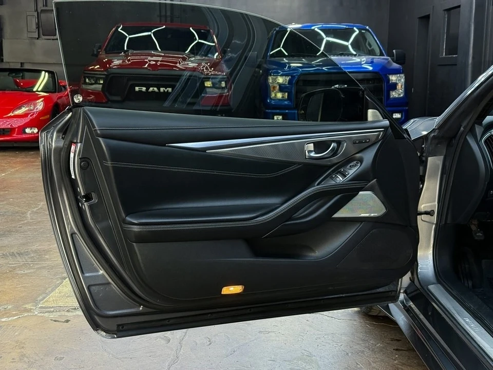 2017 Infiniti Q60 - Image 10 of 21