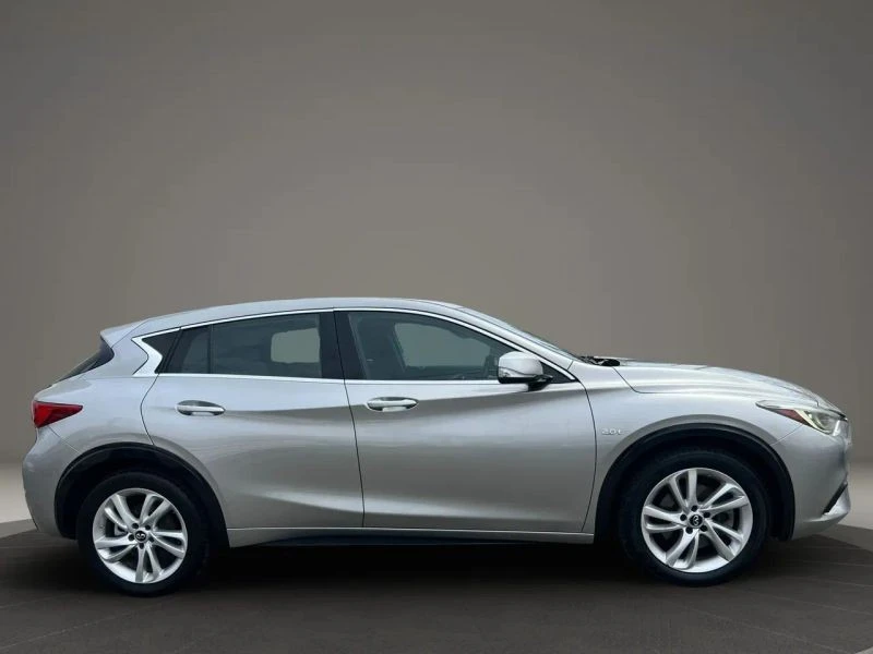 2017 Infiniti QX30 - Image 4 of 12