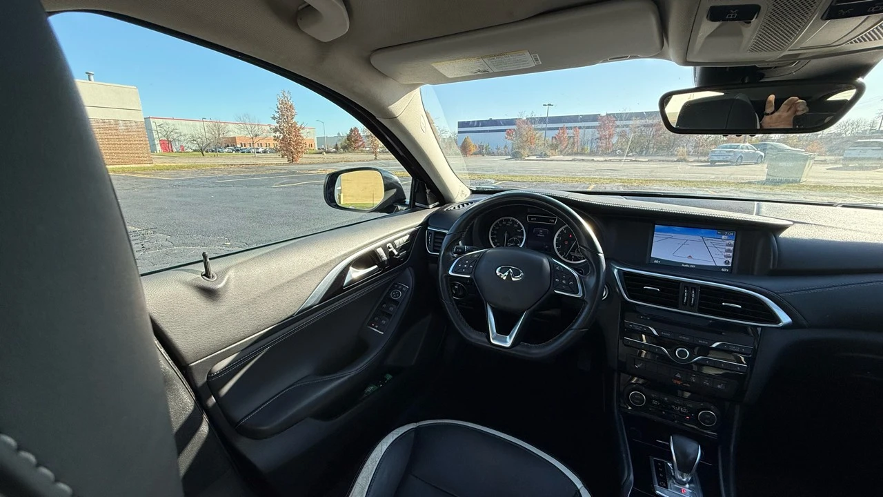 2017 Infiniti QX30 - Image 12 of 21