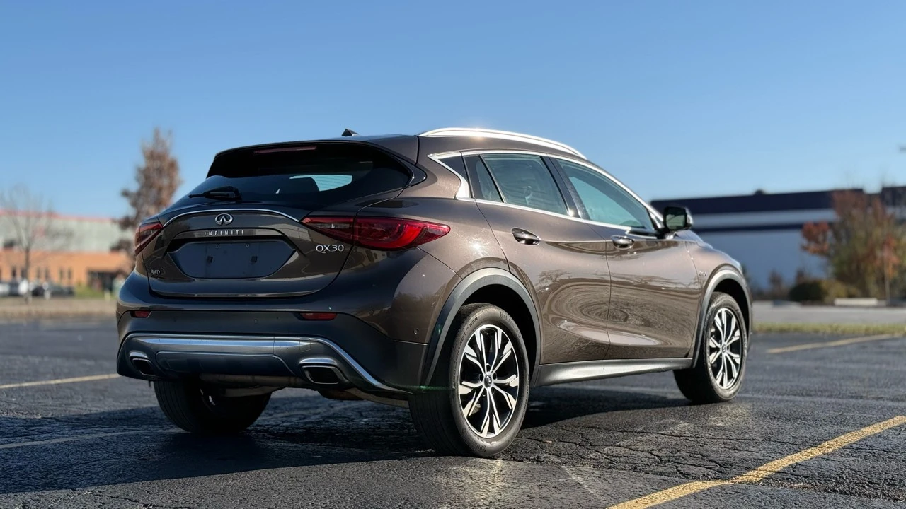 2017 Infiniti QX30 - Image 7 of 21