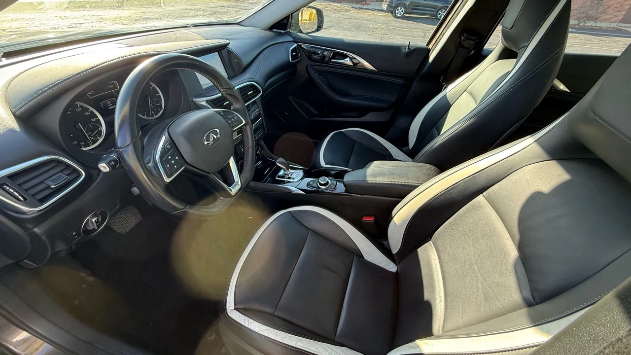 2017 Infiniti QX30 - Image 9 of 21