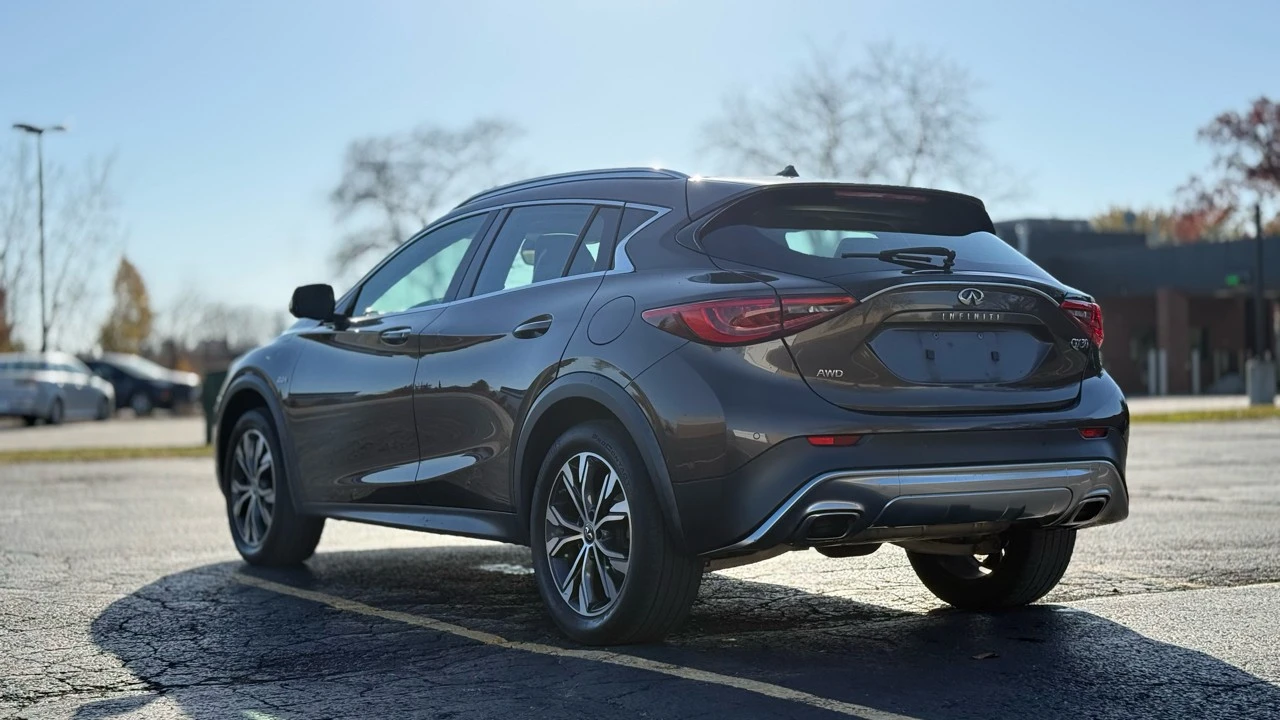 2017 Infiniti QX30 - Image 5 of 21