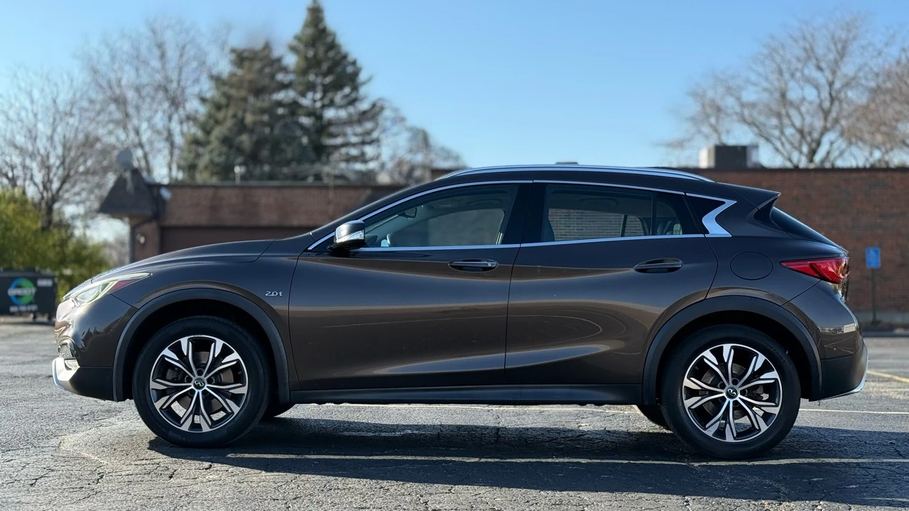 2017 Infiniti QX30 - Image 4 of 21