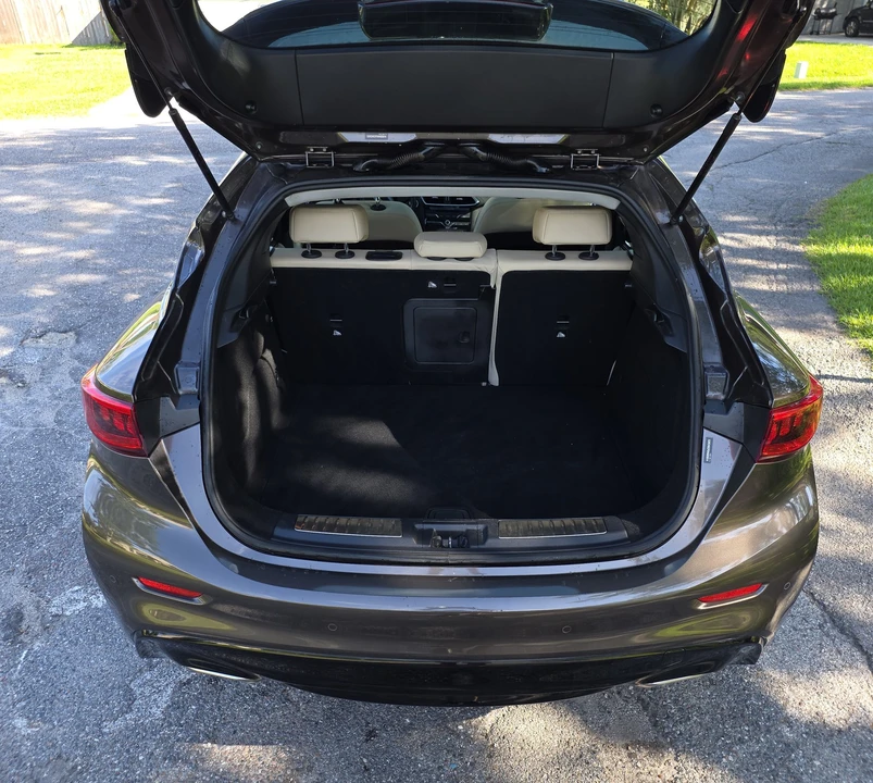 2017 Infiniti QX30 - Image 8 of 18