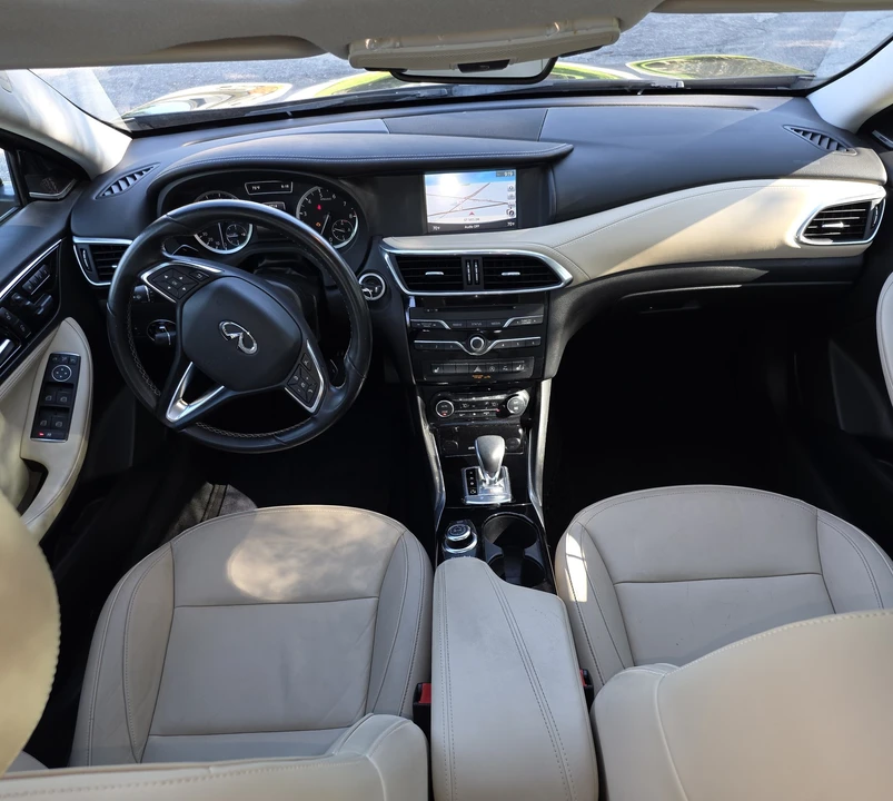 2017 Infiniti QX30 - Image 12 of 18
