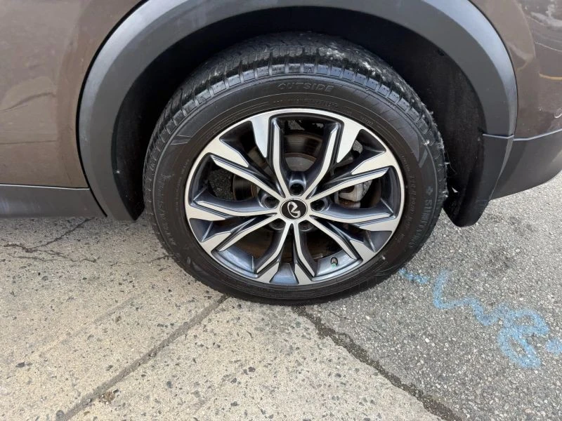 2017 Infiniti QX30 - Image 9 of 12