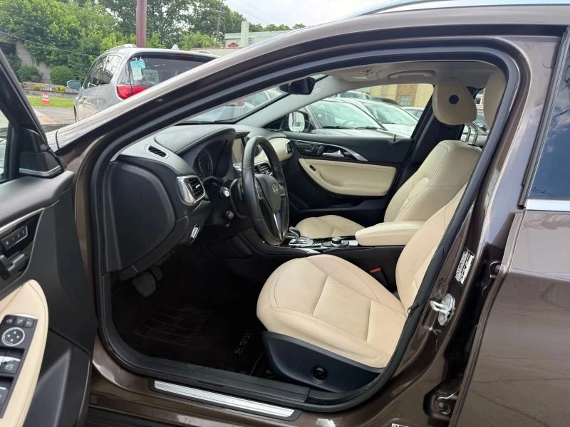 2017 Infiniti QX30 - Image 10 of 12