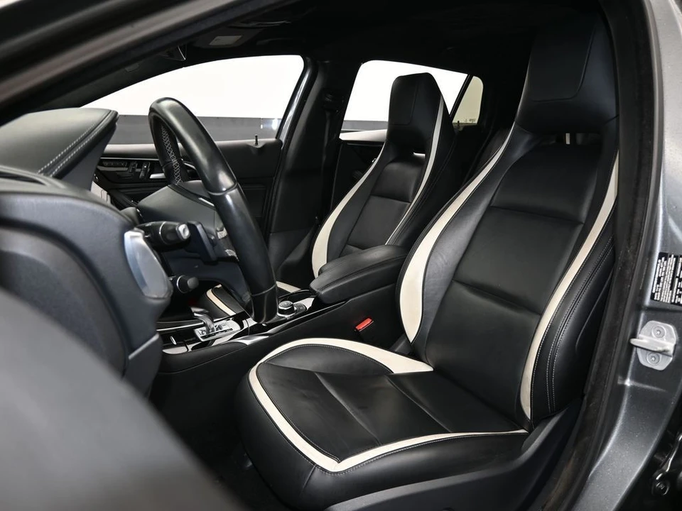2017 Infiniti QX30 - Image 10 of 12