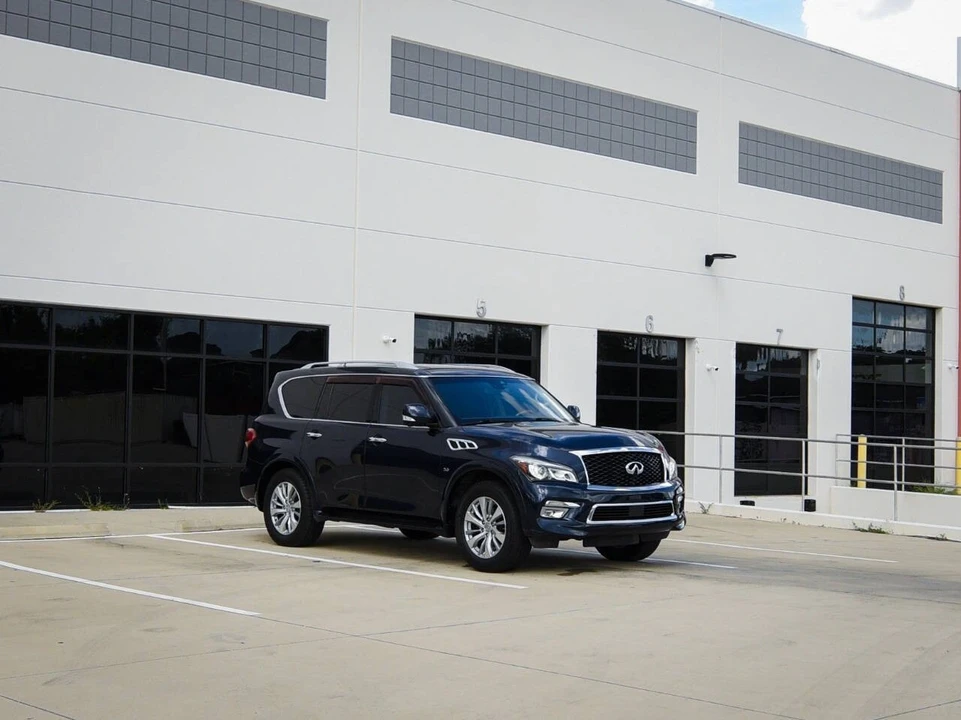 2017 Infiniti QX80 - Image 2 of 12