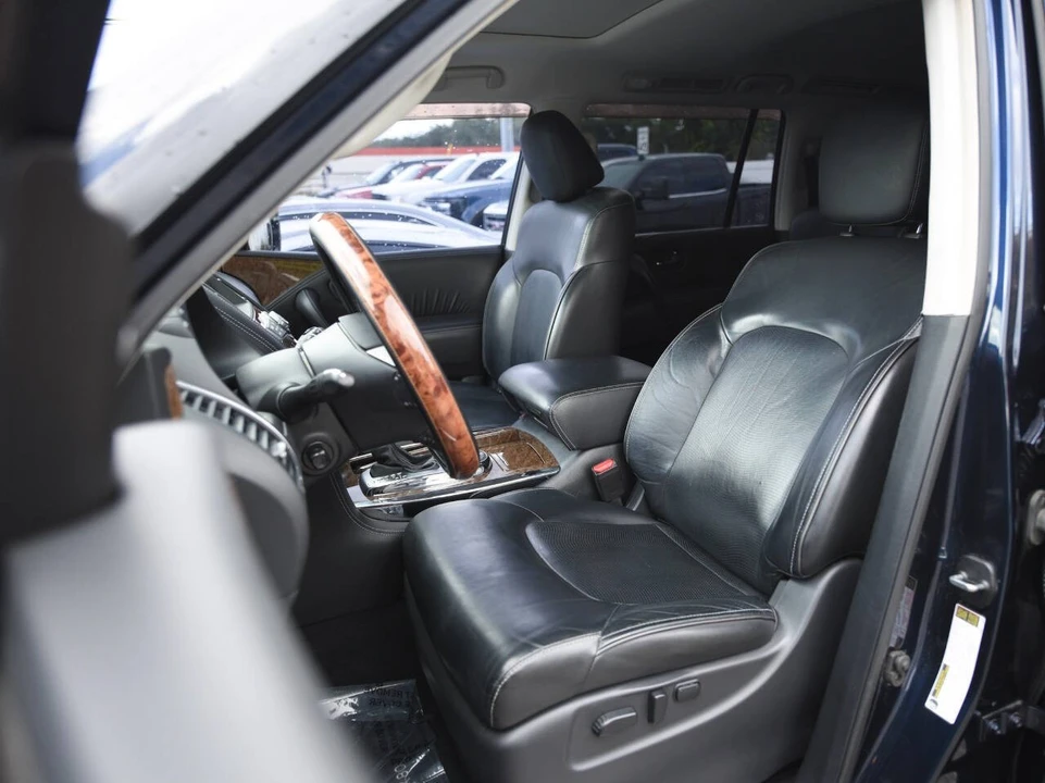 2017 Infiniti QX80 - Image 12 of 12